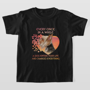 Elke keer als een hond in het ziekenhuis ligt t-shirt