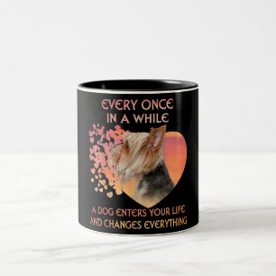 Elke keer als een hond in het ziekenhuis ligt tweekleurige koffiemok