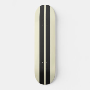 Elke kleurenachtergrond en zwarte autoraces skateboard