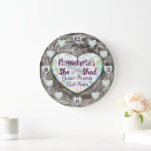 Elle a Shed avec des diamants et de la Horloge de  (Maison)