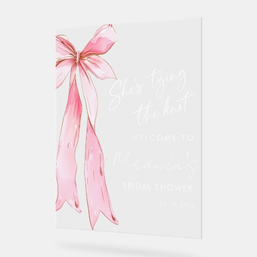 Elle Attache Le Nœud Réception De Mariage (Angle)