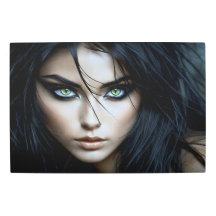 Elle est comme un chat dans le noir 3