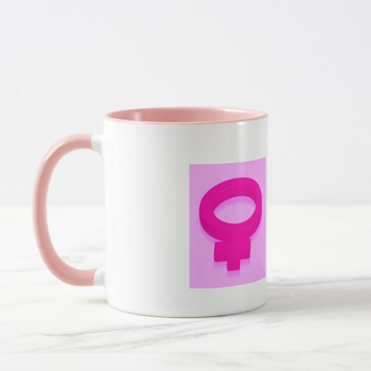 ELLE EST PLUS GRANDE MUG DE CAFÉ (Gauche)