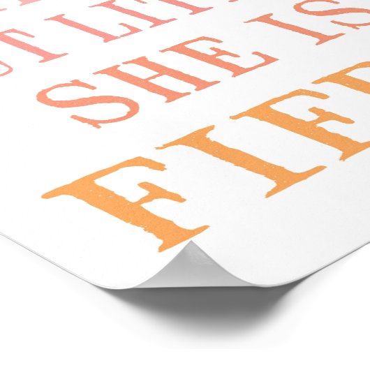 Elle est une affiche de Fière impression (Coin)