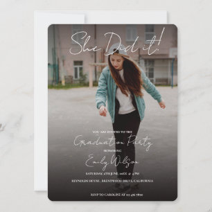 Elle l'a fait Invitation de fête de fin d'études m
