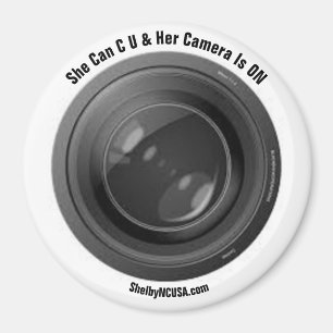 Elle Peut C U & Son Caméra Est Sur Magnet