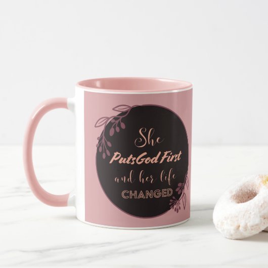 Elle Place Dieu D'Abord Pink Inside Mug Inspiratio (Avec donut)