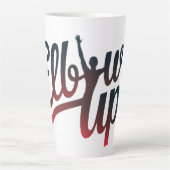 ellebogen omhoog latte mok (Voorkant)