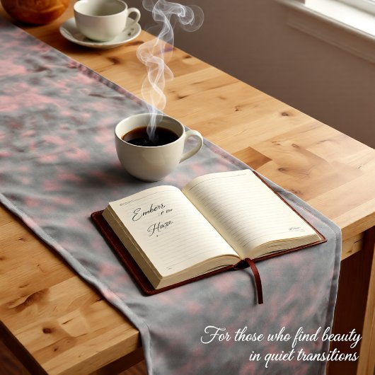 Embers in Haze Lange Tafelloper