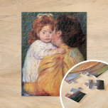 Embrasse maternelle | Mary Cassatt Jigsaw Puzzle<br><div class="desc">Maternal Kiss (1896) de l'impressionniste américaine Mary Cassatt. Un portrait pastel d'art original représente une mère tenant sa jeune fille et lui donnant un baiser sur la joue. Utilisez les outils de conception pour ajouter du texte personnalisé ou personnaliser l'image.</div>