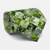 Emerald Elegance: groene bladeren in diamantvorm, Stropdas (Opgerold)