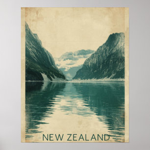 Emerald Fjords – Vintage Nieuw-Zeelandse Reizen Poster