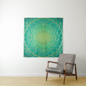 Emerald Gold Mandala Green Wandkleed (In situ)