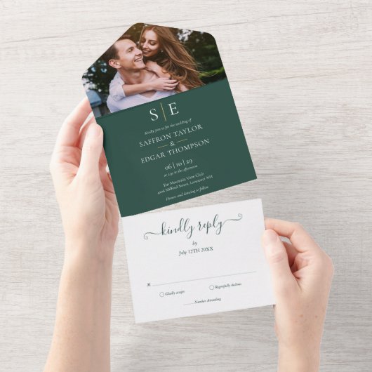 Emerald Green en Gold Monogram Fotobruiloft All In One Uitnodiging (Afscheurbaar)