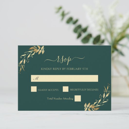 Emerald Green Gold Eucalyptus Foliage Weddenschap RSVP Kaartje (Staand voorkant)