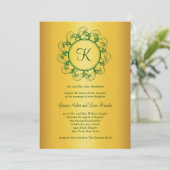 Emerald Green & Gold Monogram Faire-part de mariag (Debout devant)