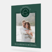 Emerald Green Leafy Crest Monogramme Mariage photo (Angle)