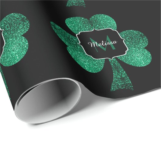 Emerald Green Sparkle Shamrock Black Monogram Cadeaupapier (Rol Hoek)