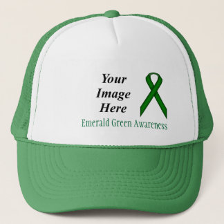 Emerald Green Standard Ribbon door Kenneth Yoncich Trucker Pet
