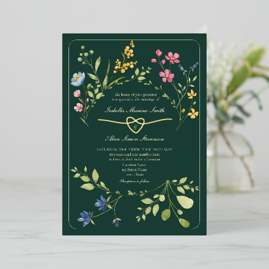 Emerald Green Wildflower Wedding Folie Uitnodiging (Staand Voorkant)
