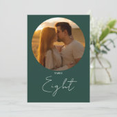 Emerald Modern Minimalistisch Script Tafelnummer (Staand voorkant)