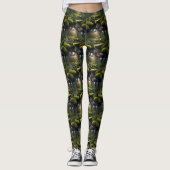 Emerald Serenity: een groene kikker aan de rivier Leggings (Voorkant)