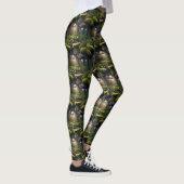 Emerald Serenity: een groene kikker aan de rivier Leggings (Rechts)