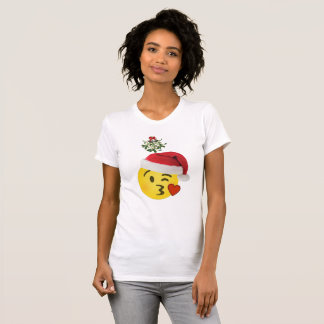 emoji kiss under mistletoe noël tshirt design