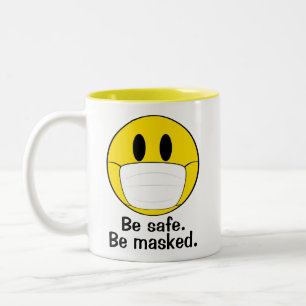 Emoji met geïllustreerd masker tweekleurige koffiemok