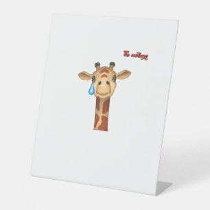 Emoji verdrietig huilen giraffe gezicht reclamebord met voetstuk