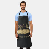 Empanadas. Dat is altijd het antwoord. T-shirt Schort (Gedragen)