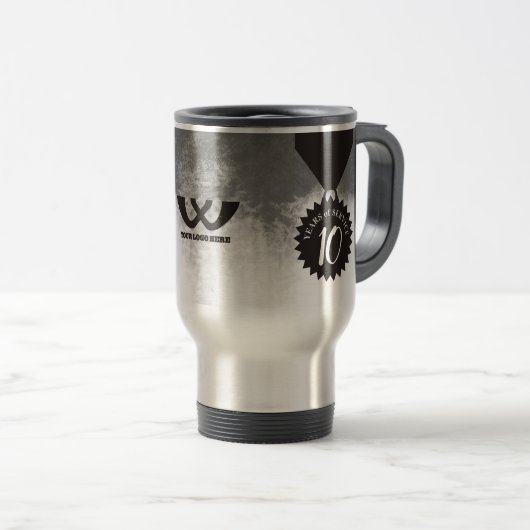 Employé tasse de récompense d'anniversaire d'étape (Devant droit)