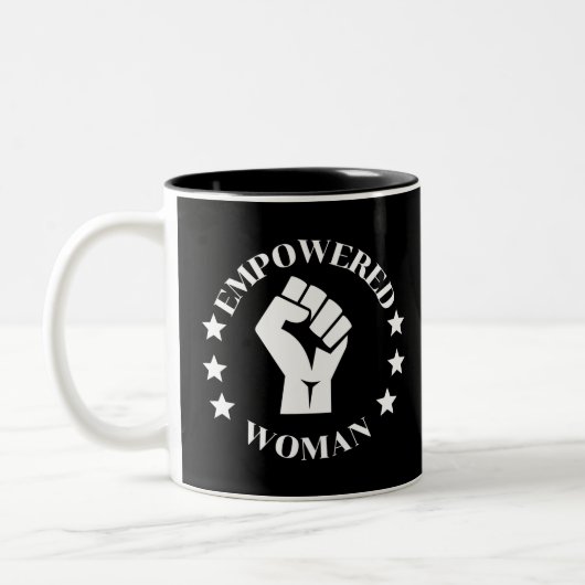 Empowered Woman Tweekleurige Koffiemok (Links)