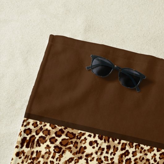 Empreinte de léopard de serviettes de plage (En situation)