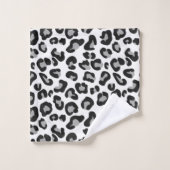 Empreinte de léopard en noir et blanc avec gris /  (Gant de toilette)
