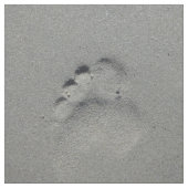 Empreinte de pas aux pieds nus dans le tissu de (Échantillon)