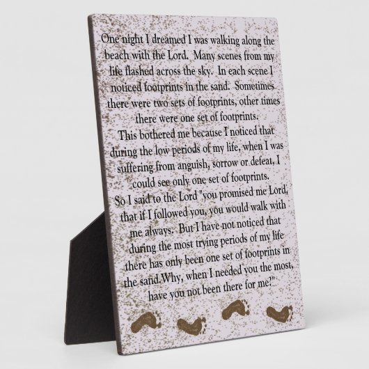 Empreintes dans le sable avec la Plaque Jésus (Côté)