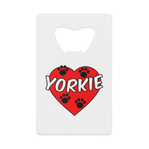 Empreintes de pattes De Chien Yorkie Et Coeur Roug