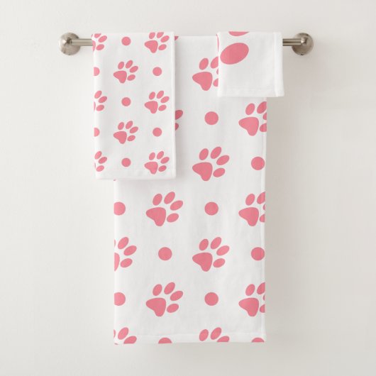 Empreintes de pattes roses et blanches et pois (En situation)
