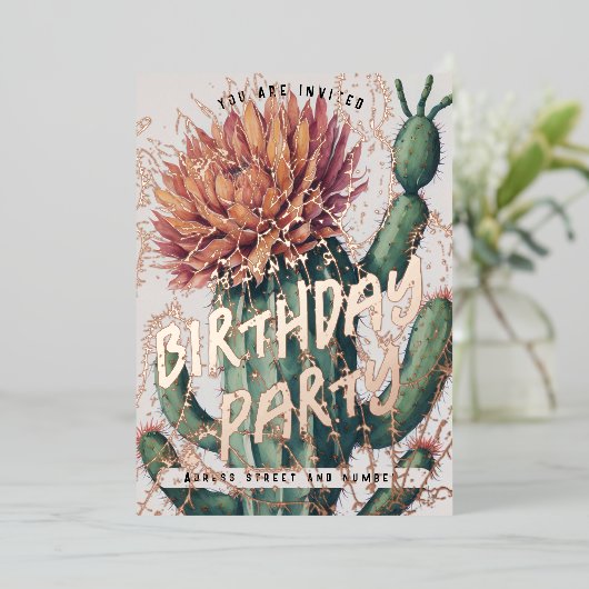 En Aluminium Cactus Editable Anniversaire Foil Invitation (Debout devant)