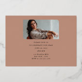 En Aluminium Script Grad Moderne Graduation Foil Invitation (Verso)