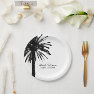 En Carton Assiettes de fête de mariage sur la plage avec pal