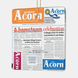 En Céramique Ornement Acorn Les Deux Côtés Différents