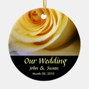 En Céramique Ornement de mariage de rose jaune