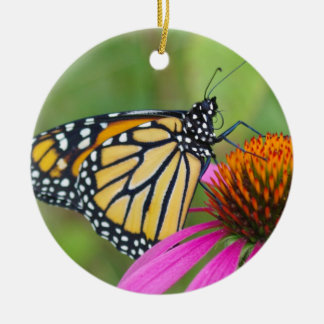 En Céramique Ornement de papillon de monarque