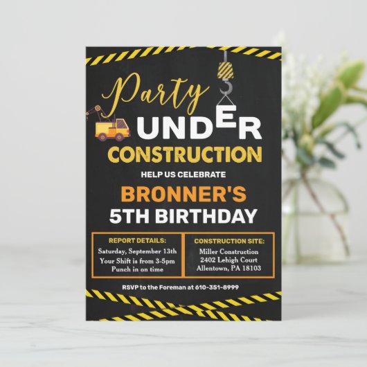 En construction Invitation d'anniversaire (Debout devant)