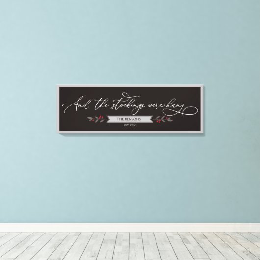 En de kousen werden opgehangen - Grote kerstSVG Canvas Afdruk (Insitu (Houten vloer))