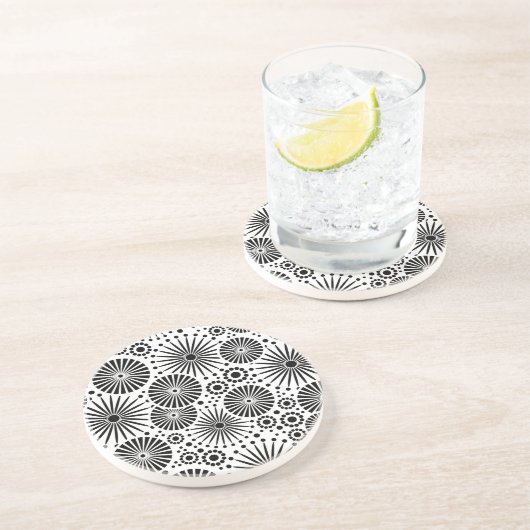 En Grès Beau dessous de verre noir et blanc (Côté)