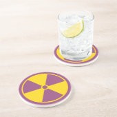 En Grès Dessous de verre de symbole de rayonnement (Côté)