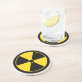 En Grès Dessous de verre du symbole de rayonnement jaune e (Côté)